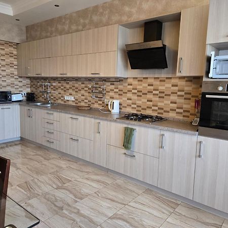 Красивая Квартира На Берегу Озера. Chişinău Extérieur photo